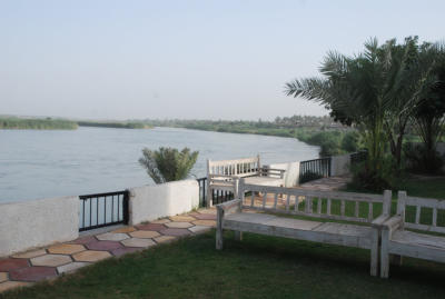 The Generals back yard on the Tigris