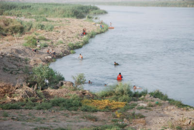 Summer on the Tigris in Dholoyia